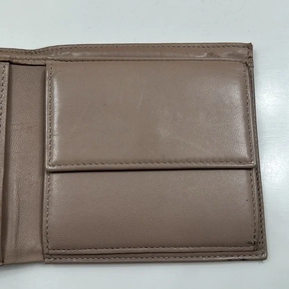 Chanel - Cloth Bifold wallet - great condition AUTHENTIC - Picture 4 of 15